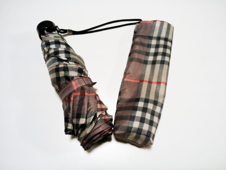 傘のプレゼントの意味は男性から女性からで違う 縁起が良いって本当 ザ ワールド 傘のプレゼントの意味は男性から女性からで違う 縁起が良いって本当 ザ ワールド